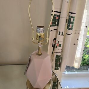 Cute Pink Geometric Table Lamp🤍